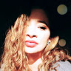 Meet your Posher, Claudia